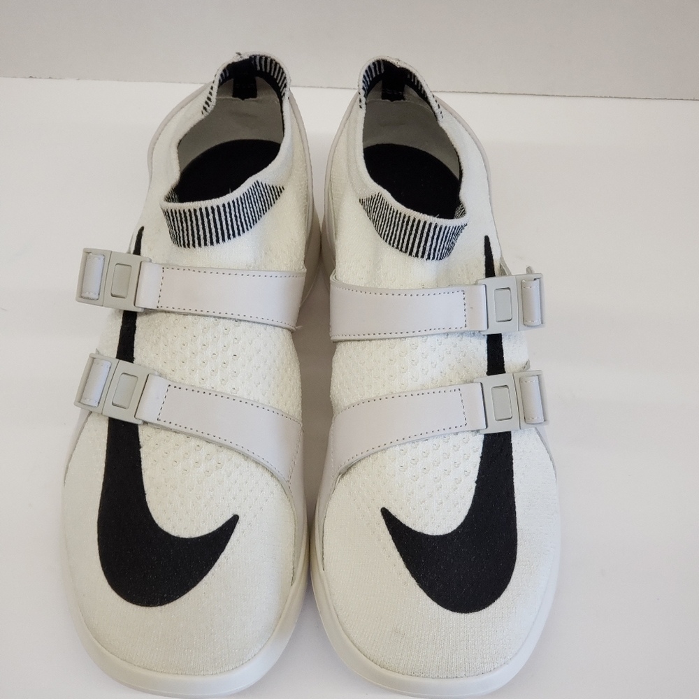 Men Nike Shoes - Picture 1 of 4